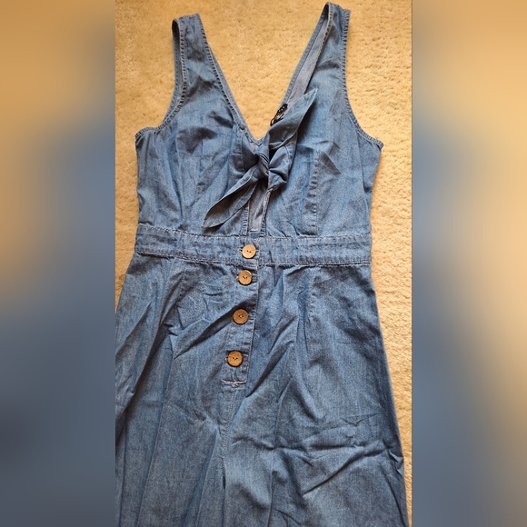 Haute Monde Thin Denim Jumpsuit w/ Knot Size M - Picture 4 of 7